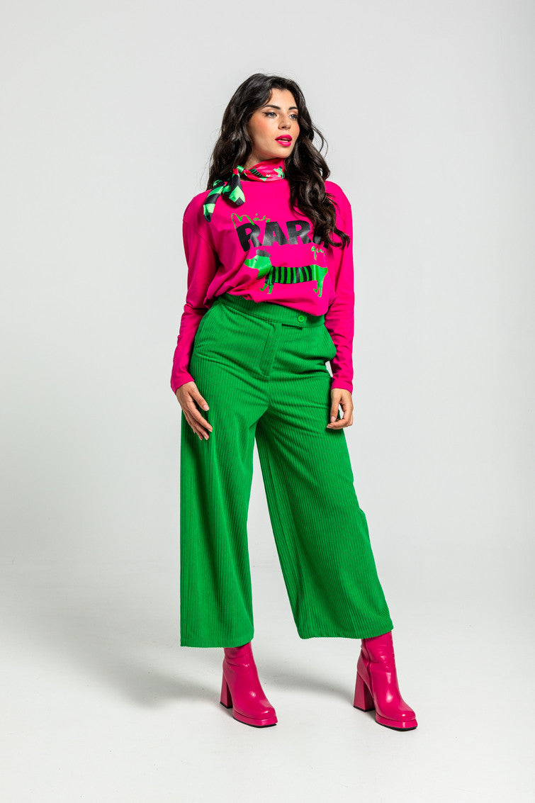 CAMISETA OVERSIZE MÁS RARA QUE UN PERRO VERDE LOLINA
