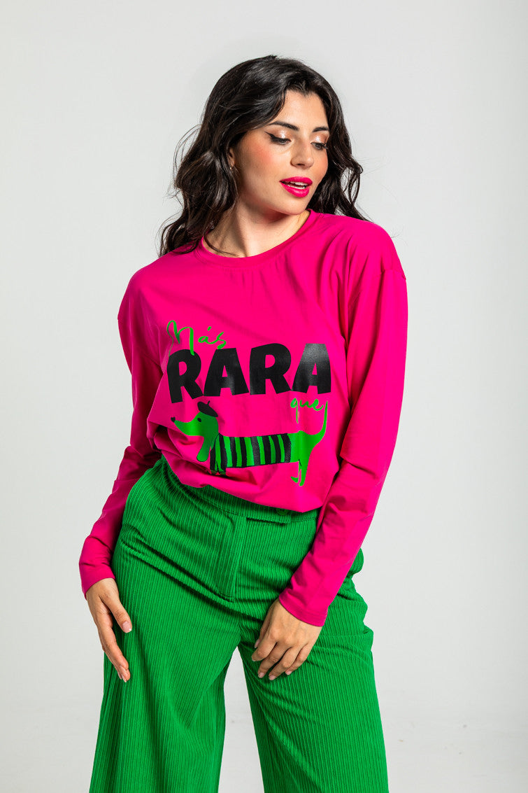 CAMISETA OVERSIZE MÁS RARA QUE UN PERRO VERDE LOLINA