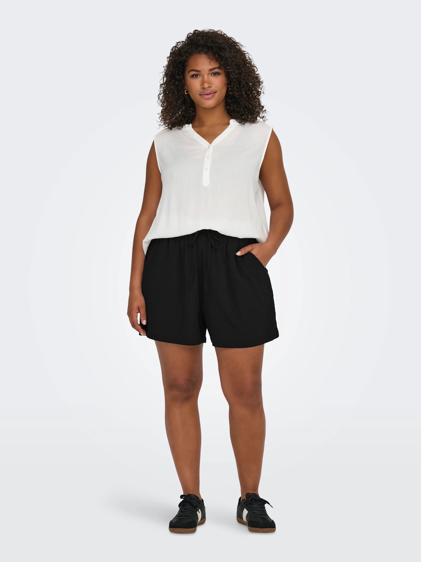 SHORTS TALLA GRANDE ONLY CARMAKOMA