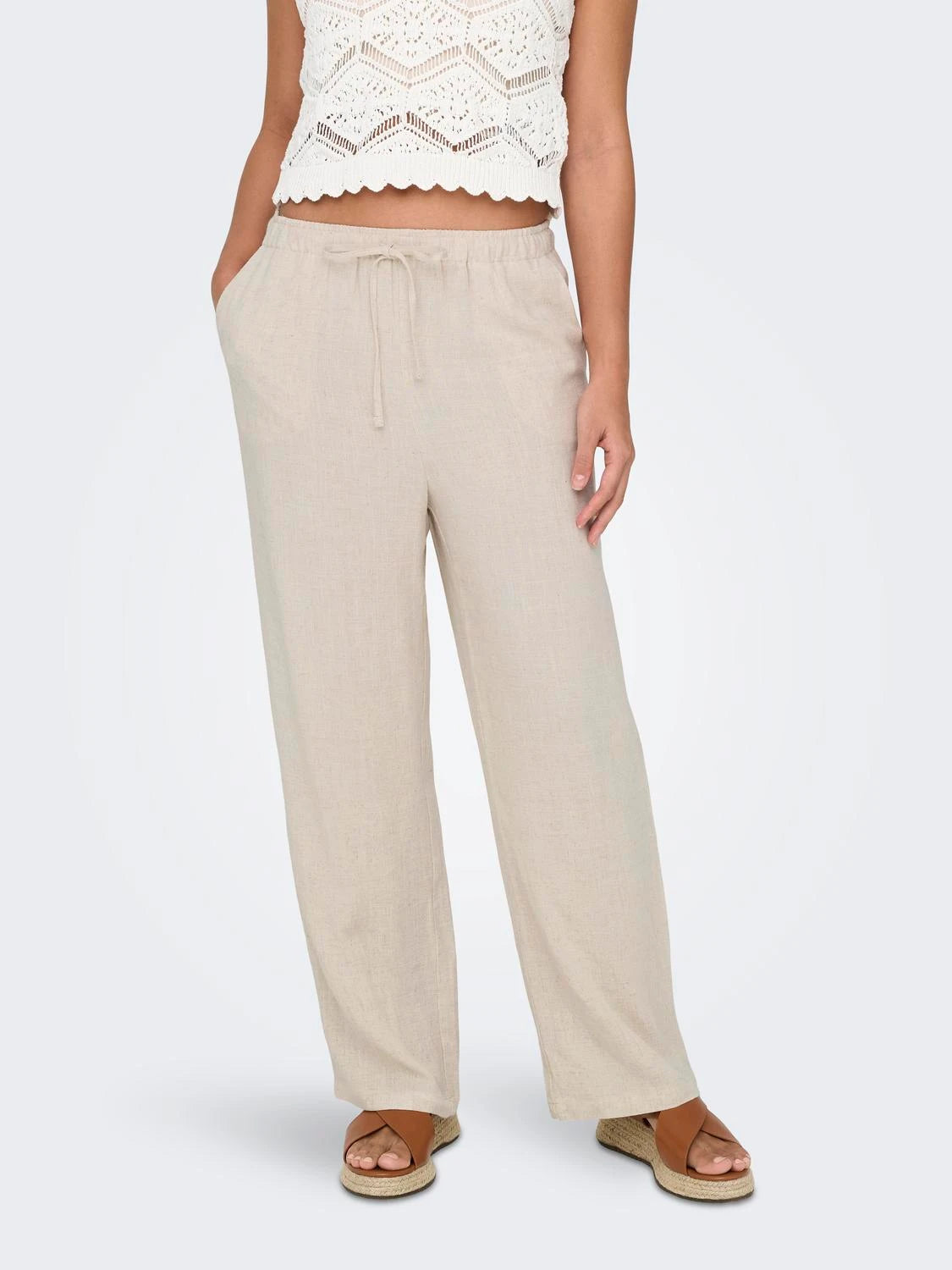PANTALÓN CORTE RECTO ONLY