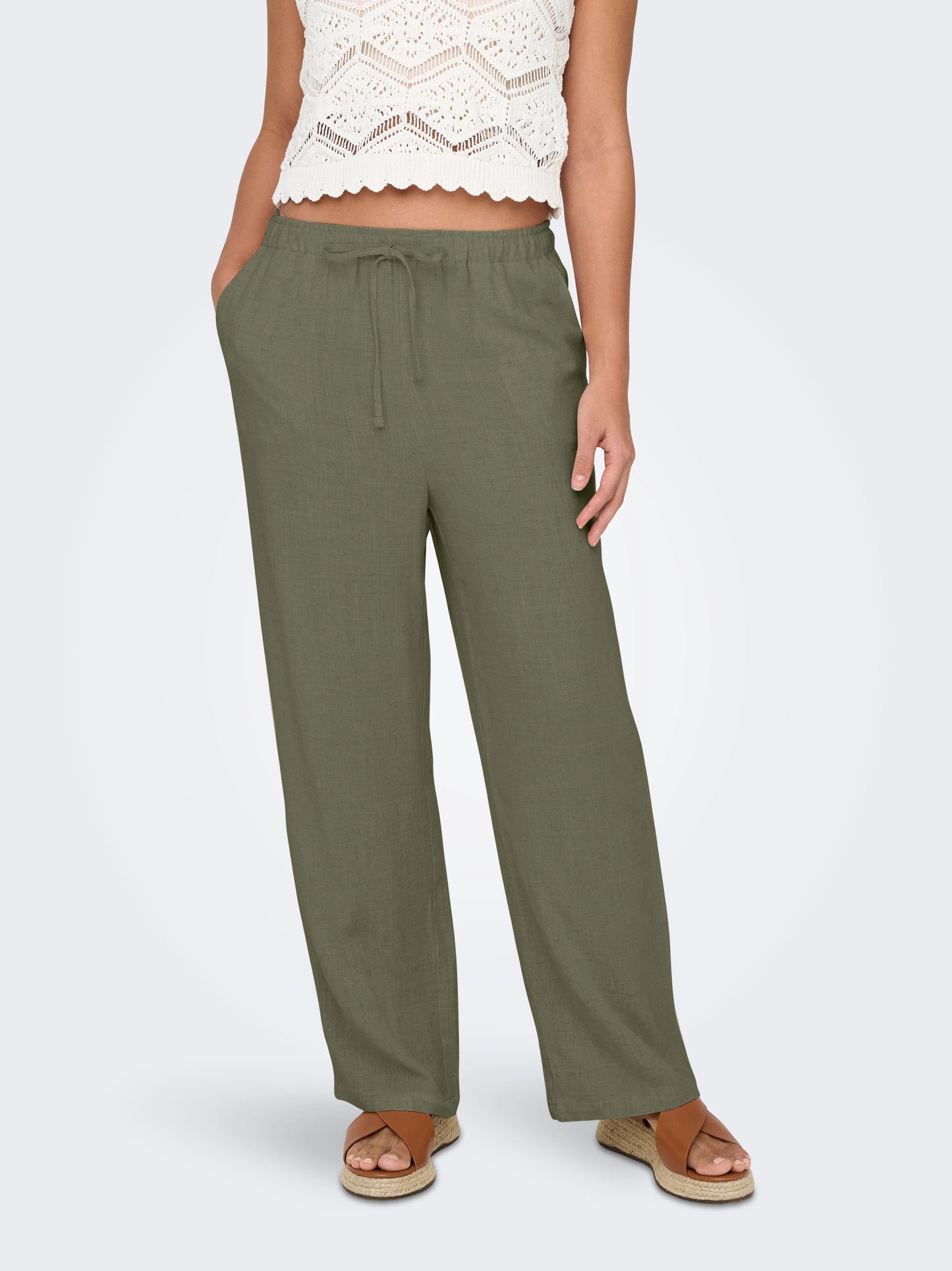 PANTALÓN CORTE RECTO ONLY