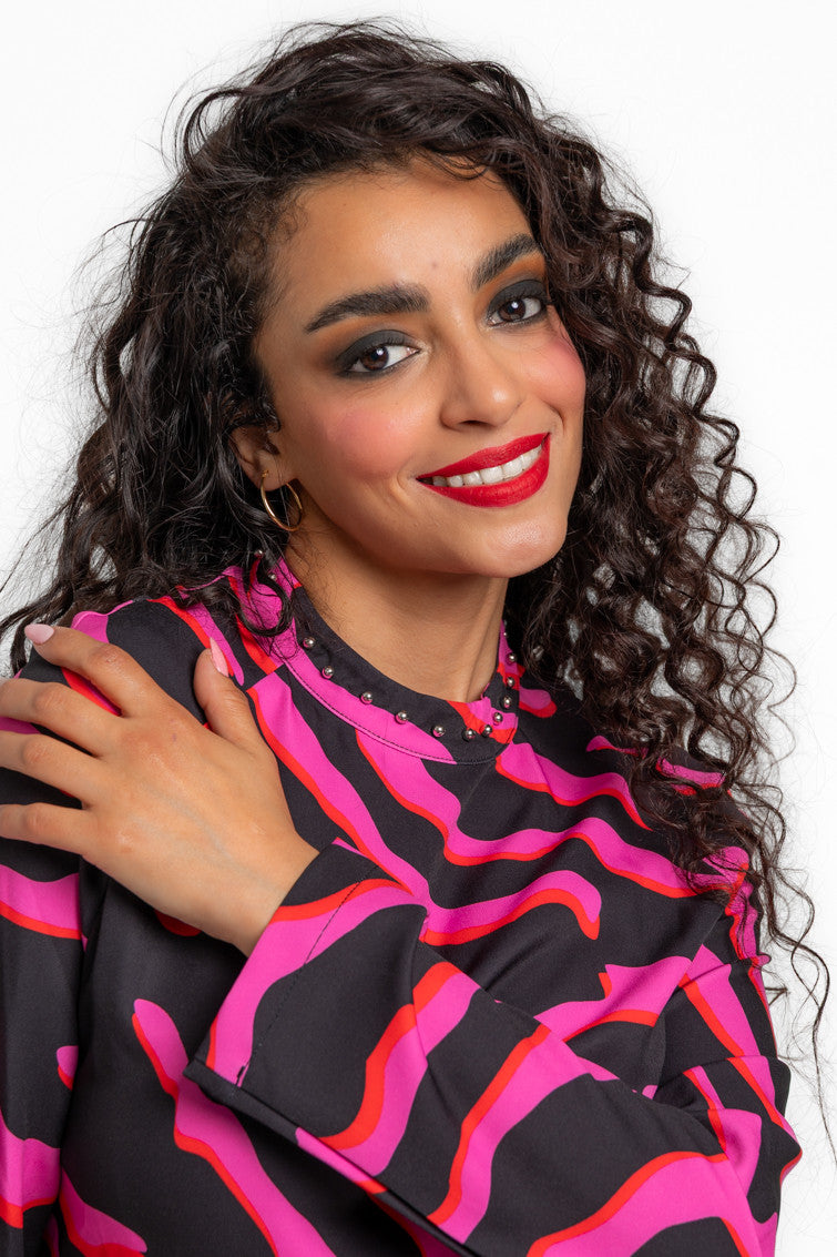 VESTIDO BALLON CON VOLANTE Y TACHUELAS EN CUELLO FEM REX LOLINA
