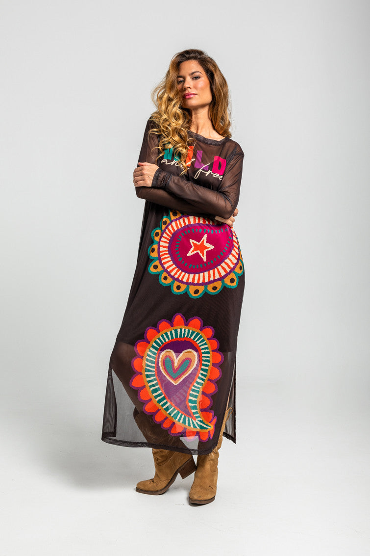 VESTIDO CAMISETA LARGO TUL DE ESTAMPADO PAISLEY MARRÓN LOLINA