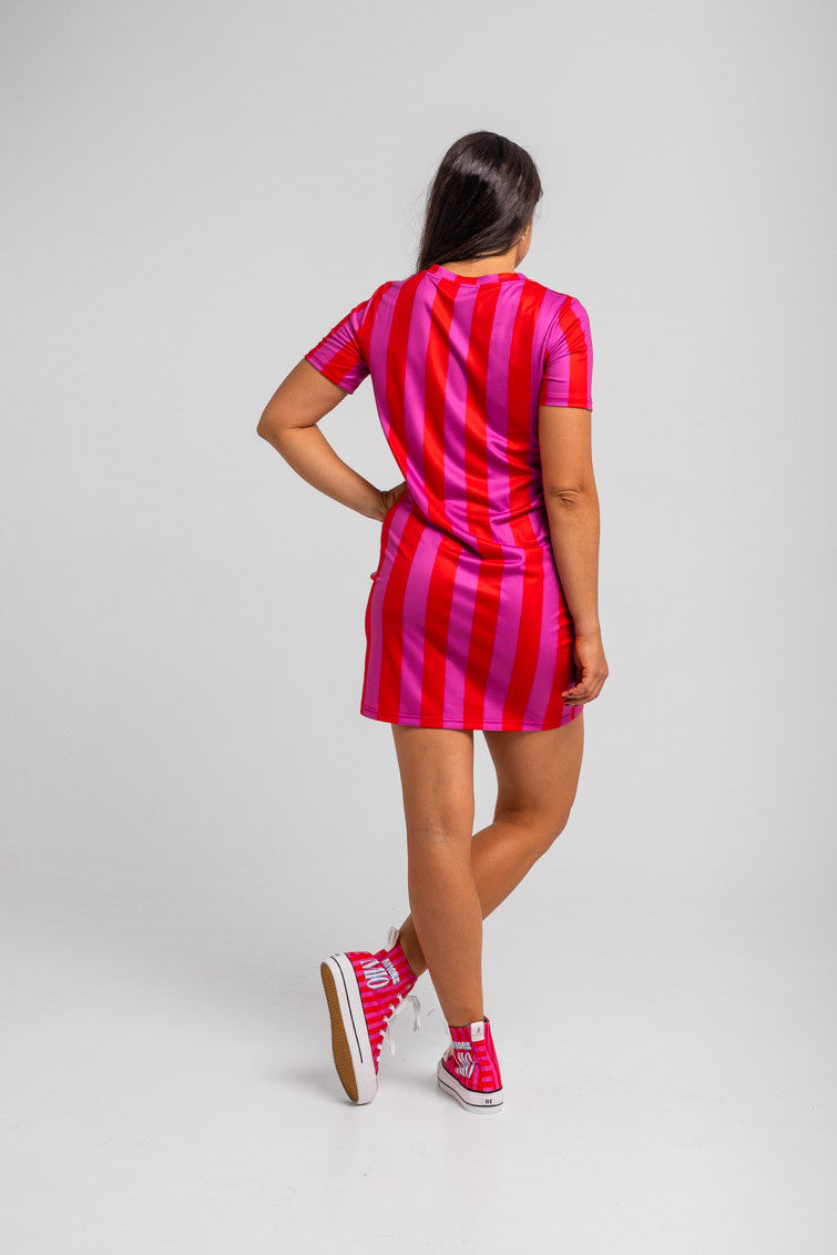 VESTIDO CAMISETA DE RAYAS ROSA Y ROJO CON TEXTO AMORE LOLINA
