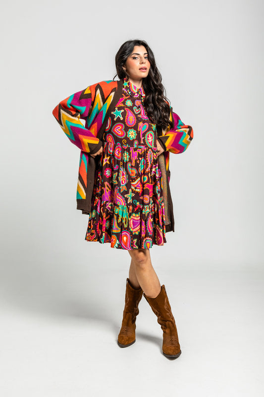 VESTIDO CUELLO VOLANTES DE ESTAMPADO PAISLEY MARRÓN LOLINA