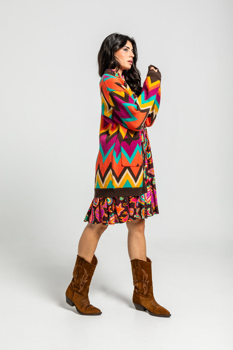 VESTIDO CUELLO VOLANTES DE ESTAMPADO PAISLEY MARRÓN LOLINA