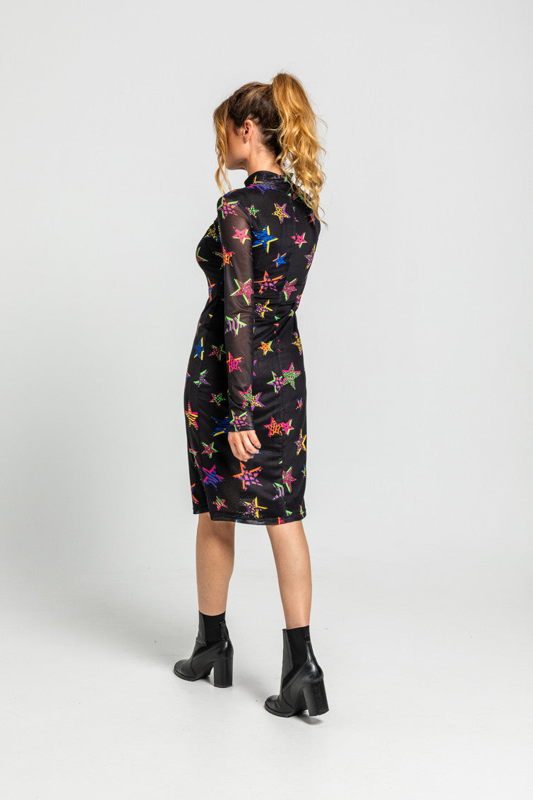 VESTIDO TUBO DE TUL CUELLO CHIMENEA ESTAMPADO ESTRELLAS LOLINA